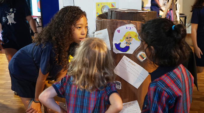 A group of ISKL teenage students