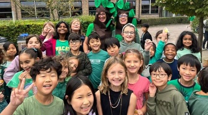 001 BSB sustainability with children