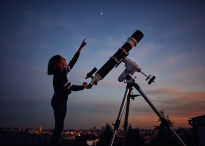 Astronomy: inspiring students to reach for the academic stars